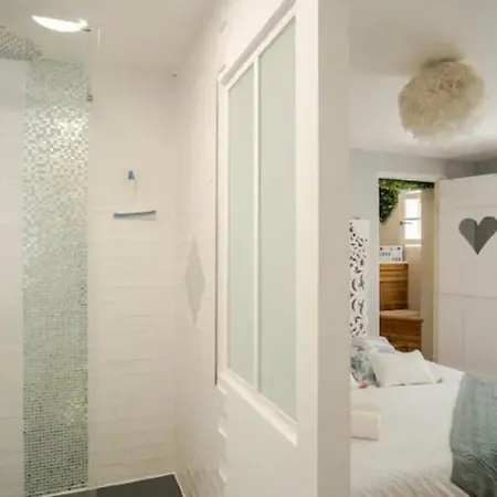 شقة Escale Caux Cooning**** Charme Et Balneo إتريتا