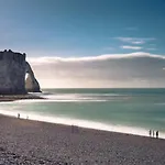 Escale Caux Cooning**** Charme Et Balneo Daire Étretat